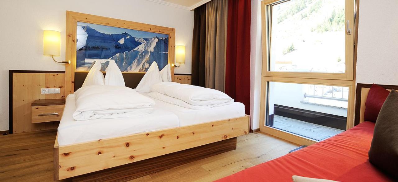 Hotel Kristall B&B Ischgl Exterior photo