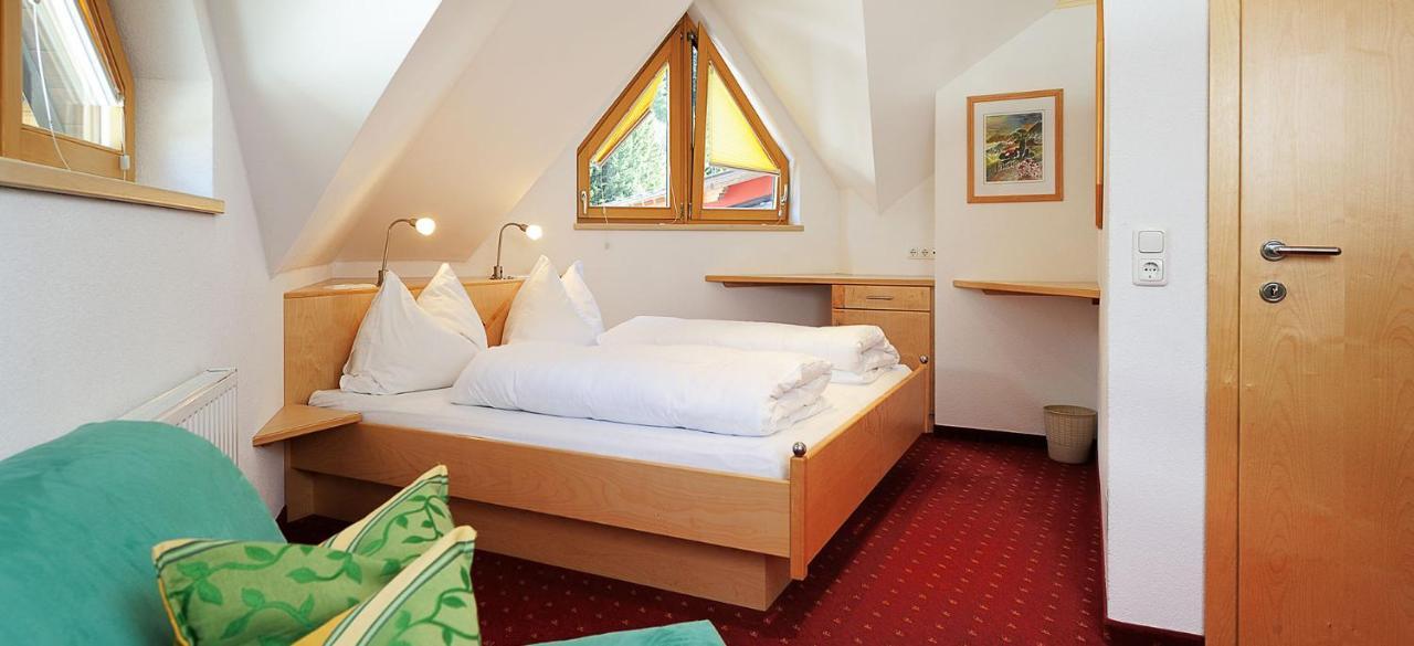Hotel Kristall B&B Ischgl Exterior photo