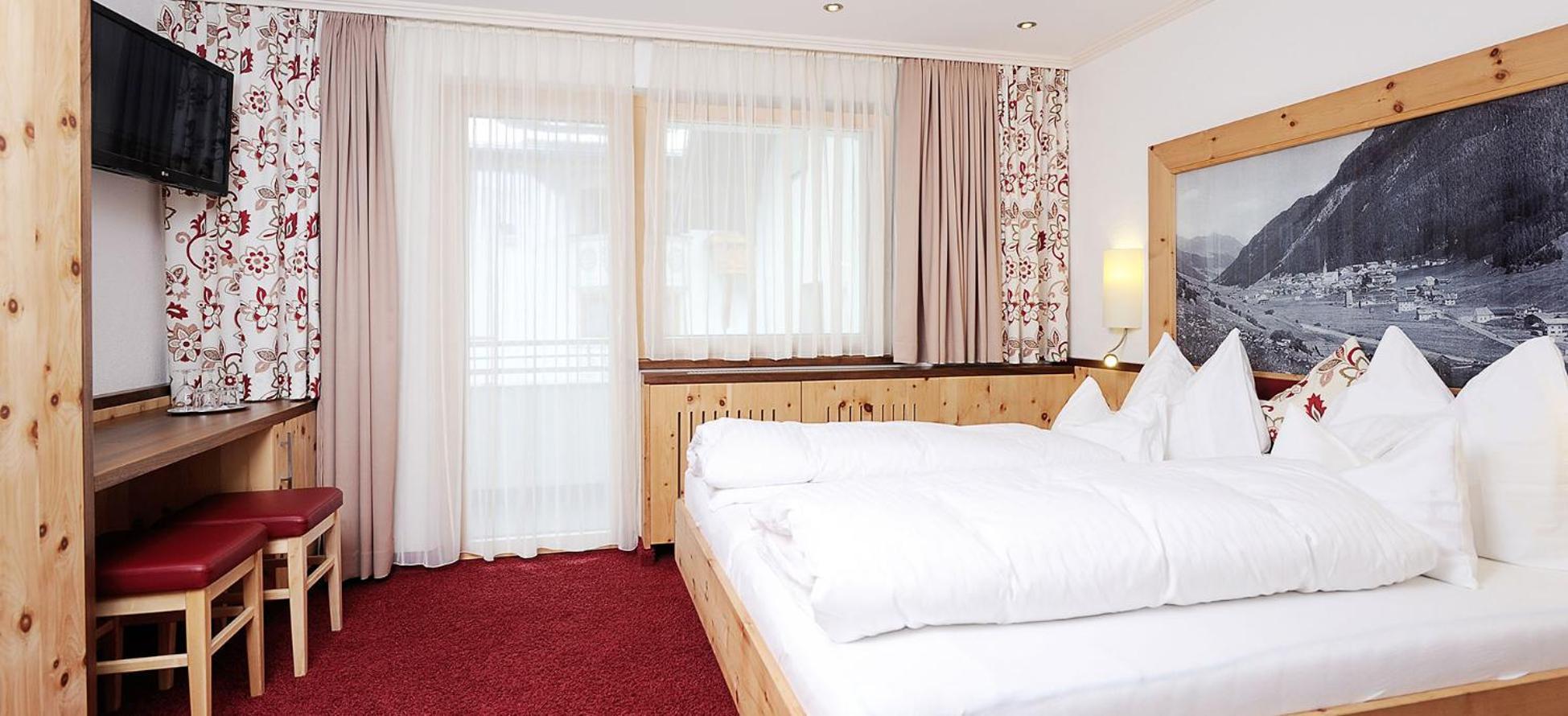 Hotel Kristall B&B Ischgl Exterior photo